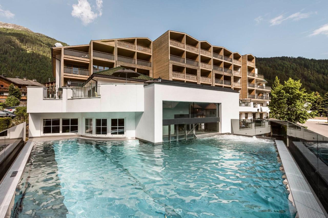 Falkensteiner Hotel & Spa Falkensteinerhof Valles Esterno foto
